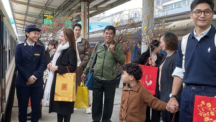 Chính Thức Mở Đăng Ký Mua Vé Tàu Tập Thể Tết Bính Ngọ 2026