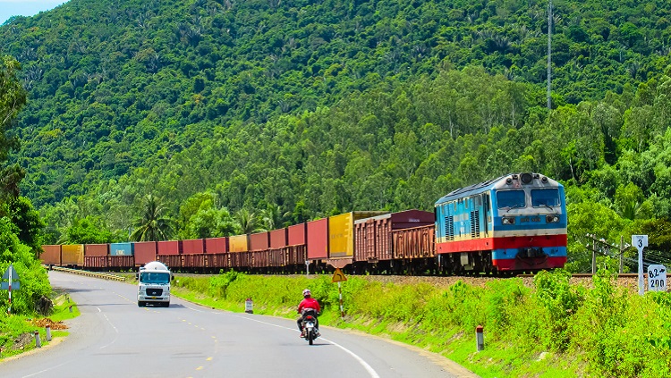 Vé Tàu Hà Nội Đi Hương Phố (Hà Tĩnh) - DSVN