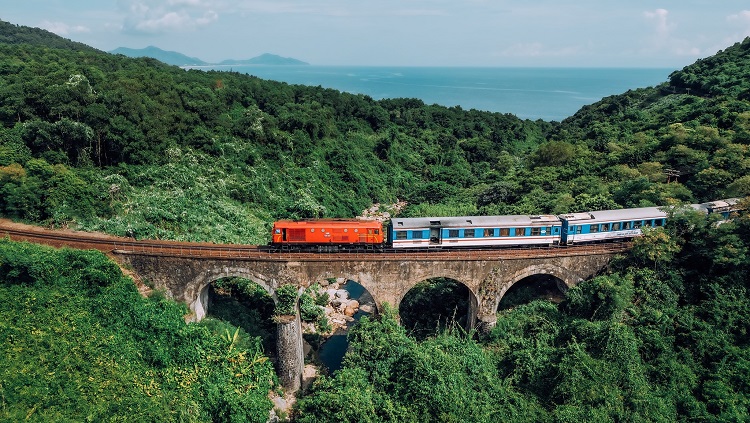 Vé Tàu Sài Gòn Đi Huế Tại Vé Tàu Đường Sắt